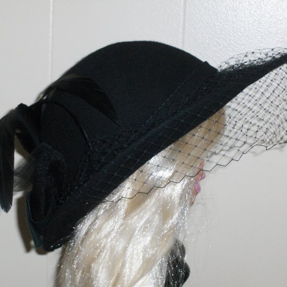 Lancaster Women's Black Hat with Feathers and Netted Felted Wool - Picture 4 of 15